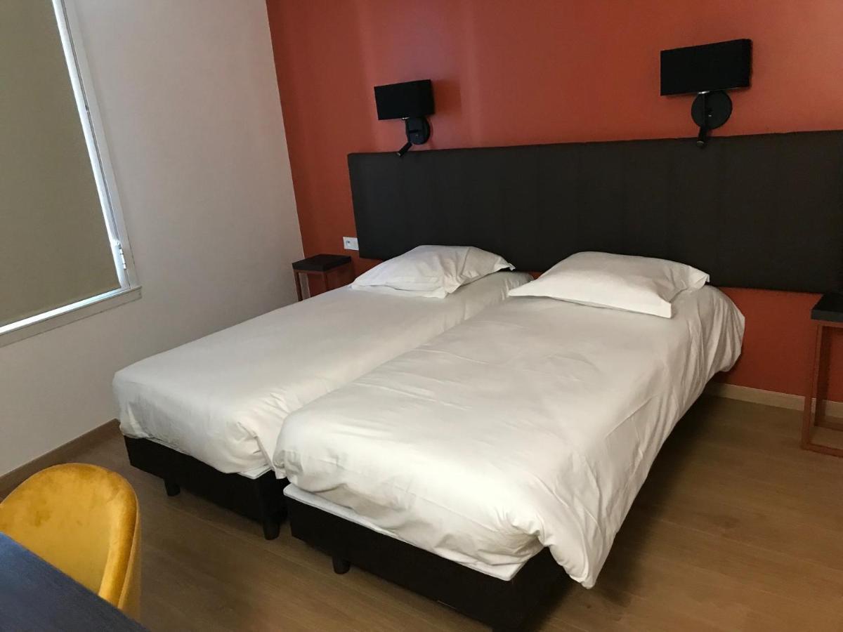 Hotel Amaya Ambares-et-Lagrave Eksteriør billede