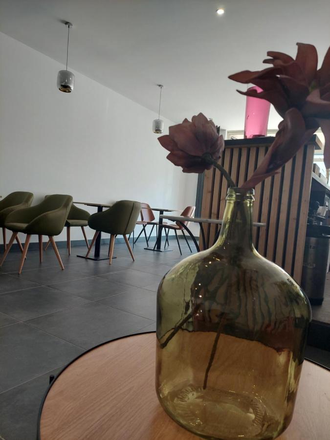 Hotel Amaya Ambares-et-Lagrave Eksteriør billede
